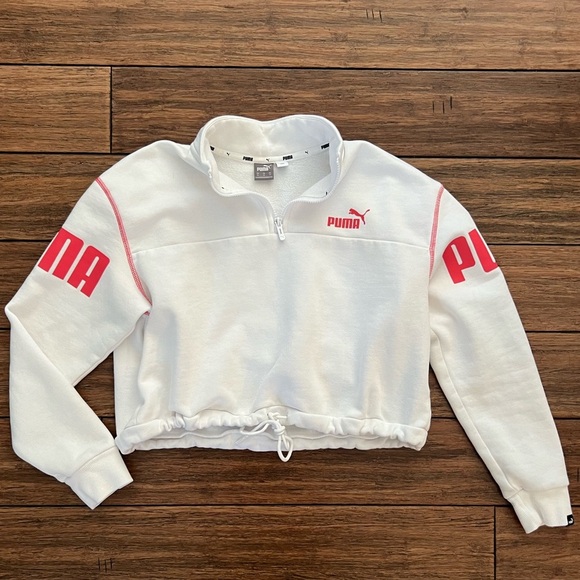Puma Women’s White Cropped Sweatshirt Medium Streetwear Athleisure - Picture 1 of 8